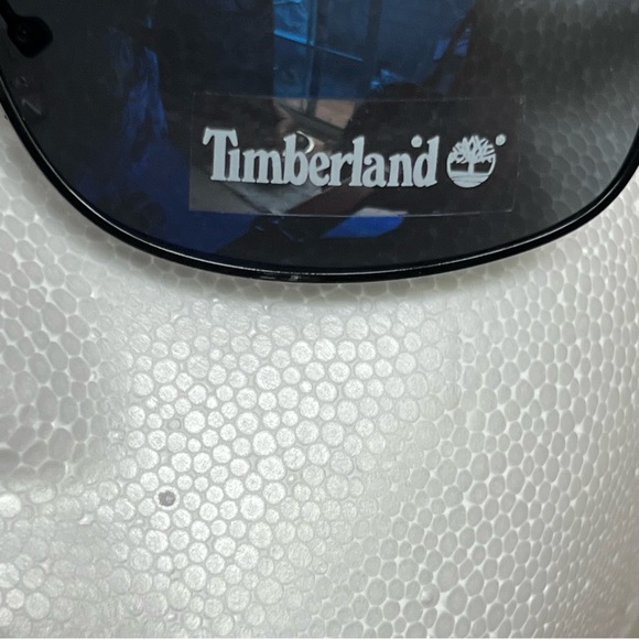 Timberland blue tint sunglasses , suggested price up to $80 - Picture 6 of 6